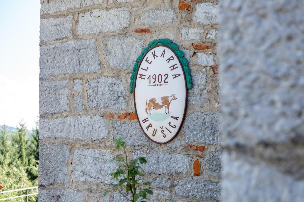 Villa Anton - The Old Dairy Hrusica  Luaran gambar